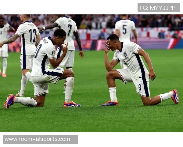 彭啸逆足爆射破门后模仿贝林厄姆庆祝引发全场欢呼