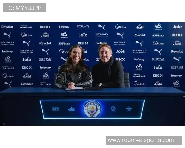 曼城女足前锋的前女友年仅27岁不幸遇车祸离世未系安全带引发关注 曼城女足前锋的前女友年仅27岁不幸遇车祸离世未系安全带引发关注